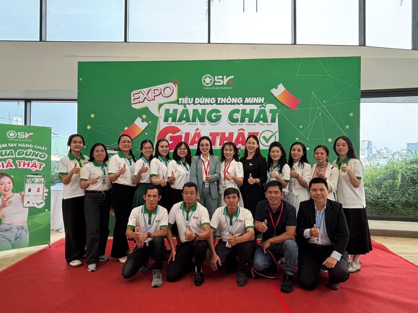 Khi thương mại điện tử “bùng nổ” — nhưng vẫn đầy thách thức Khi thương mại điện tử “bùng nổ” — nhưng vẫn đầy thách thức