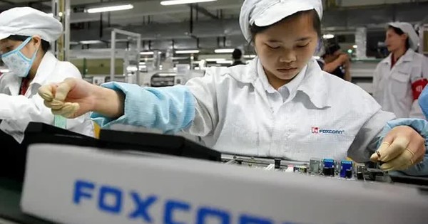 Foxconn đạt doanh thu kỷ lục nhờ AI