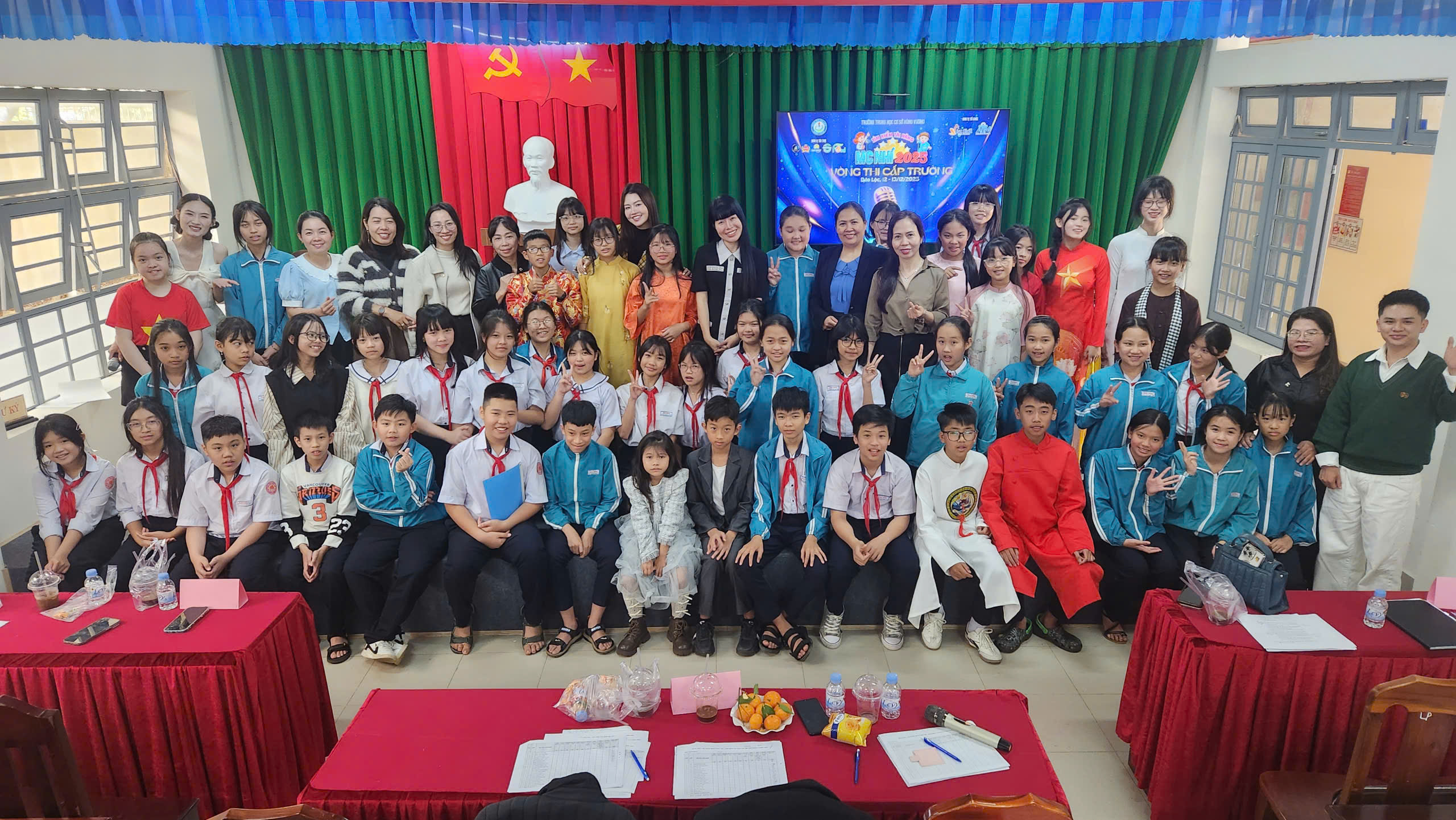 “Tìm kiếm tài năng MC Nhí 2025” lần đầu đến Bảo Lộc thu hút hàng trăm thí sinh nhí tham gia.