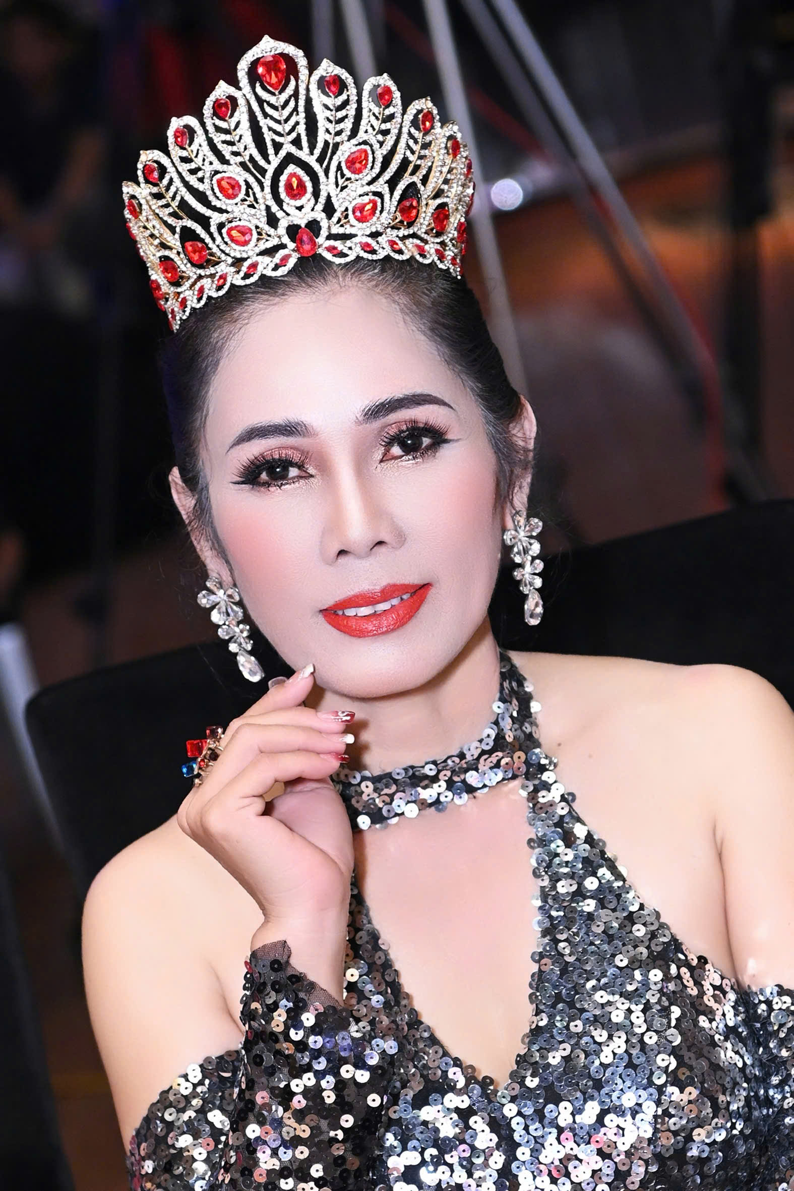 Á hậu Thùy Linh ngồi “ghế nóng” cuộc thi Gương mặt Sân khấu Điện ảnh Triển vọng 2026