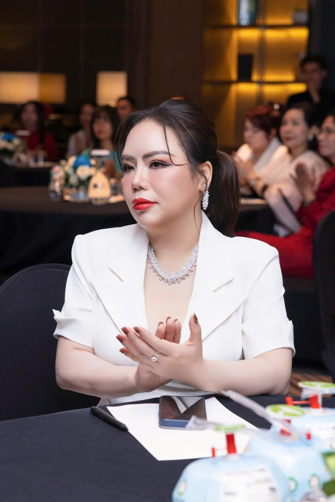  Doanh nhân Lê Thùy ra mắt vai trò Ủy viên cống hiến Nghệ thuật châu Á