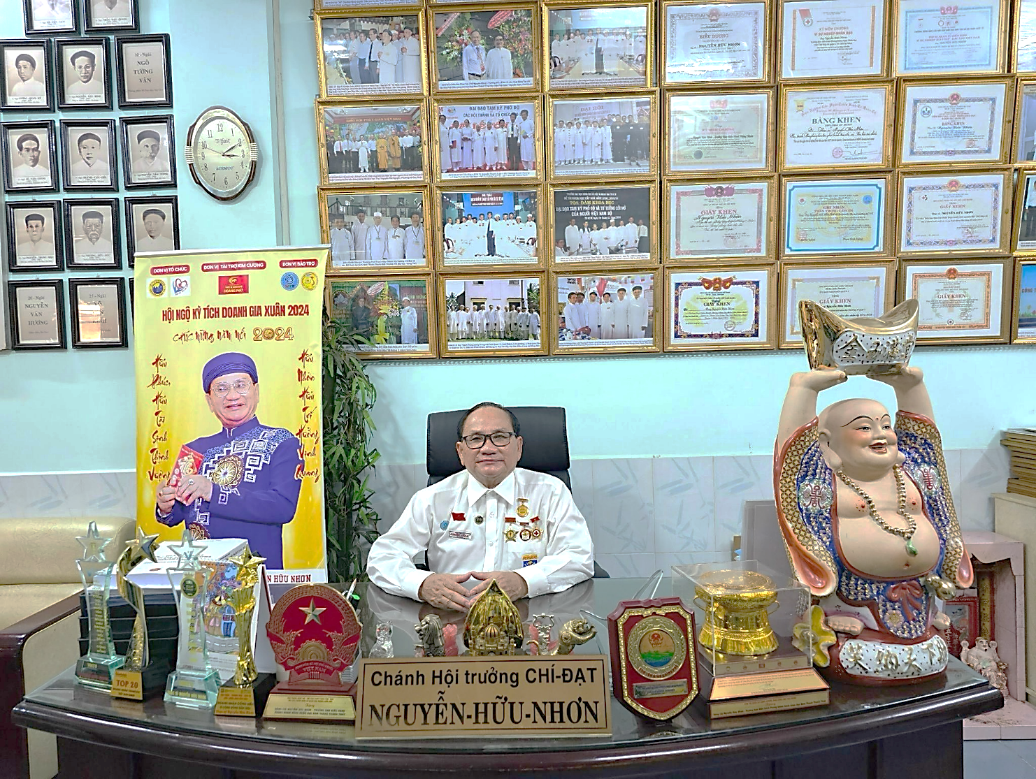 TIẾN SỸ HỒNG MAI VÀ NGHIÊN CỨU SINH HẢI BÌNH PHỎNG VẤN CHÁNH HỘI TRƯỞNG CHÍ ĐẠT – NGUYỄN HỮU NHƠN VỀ CÁC MỐI QUAN HỆ XÃ HỘI TRONG ĐẠI ĐẠO TAM KỲ PHỔ ĐỘ